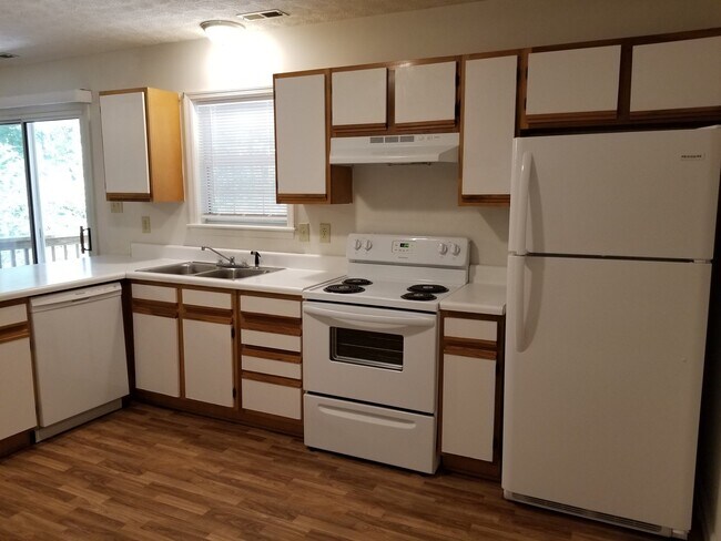 Photo - 2 Bedroom, 1 bath apartment