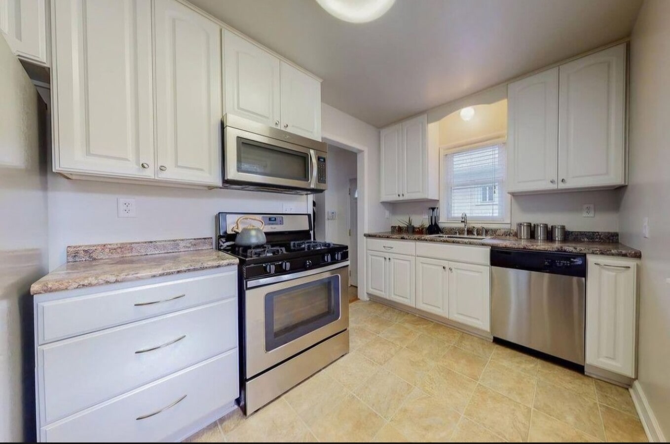 Photo - 3738 Standish Ave