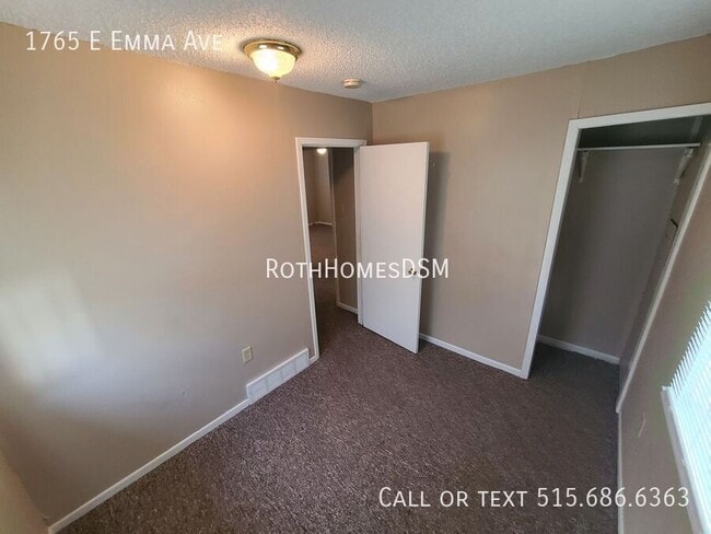 Photo - 1765 E Emma Ave