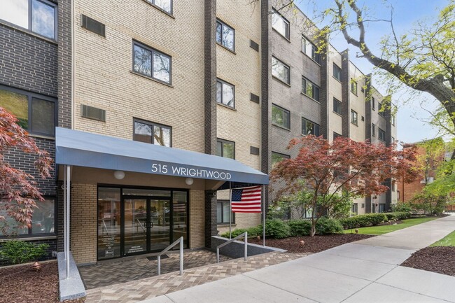 Building Photo - 515 W Wrightwood Ave Unit 515 W Wrightwood  217