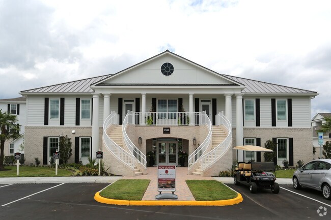Building Photo - Southern Pine