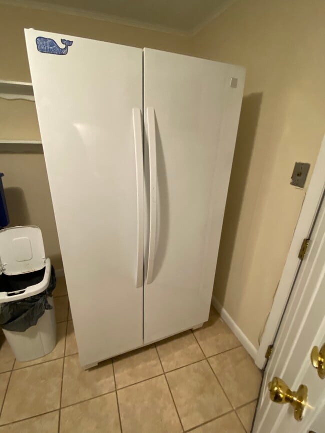 300 Main St Unit 2