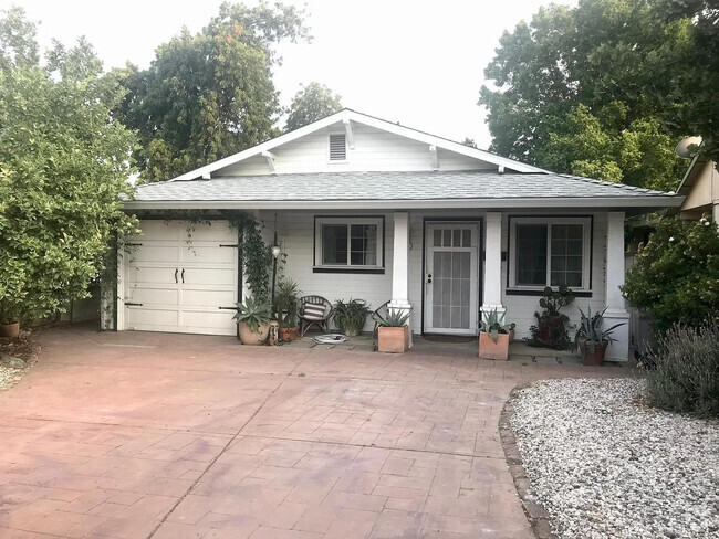 Building Photo - 3800 6th Ave Rental