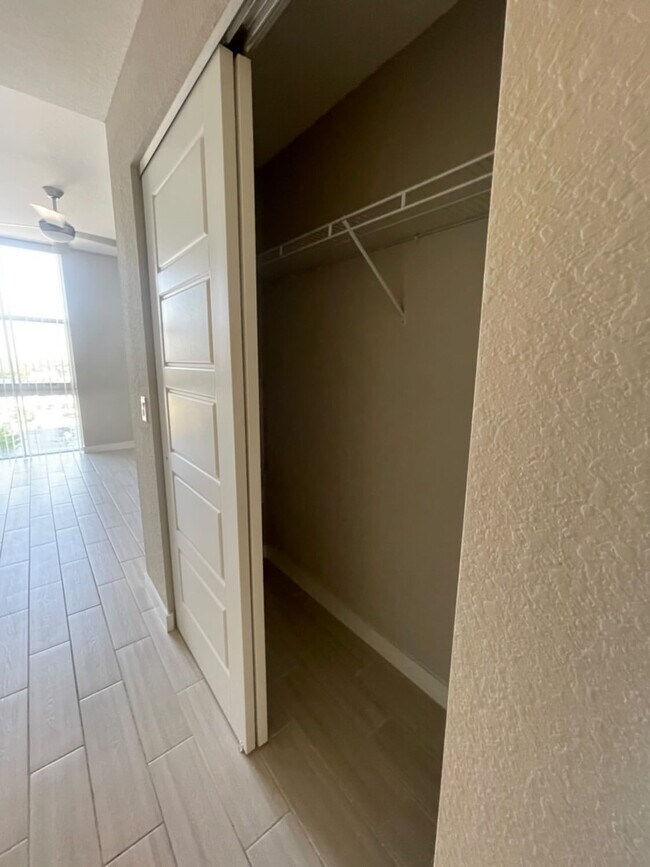 Photo - 3737 Peacock Ave Unit 402