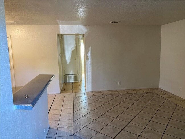 Photo - 11906 Alpheus Ave