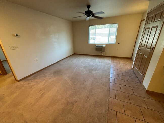 Photo - 5880 Delikowski St