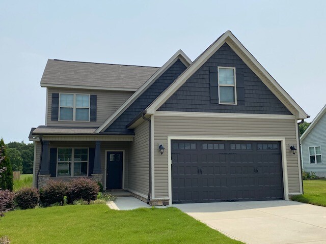 3 Bedroom 2.5 bath House - 3 Bedroom 2.5 bath House