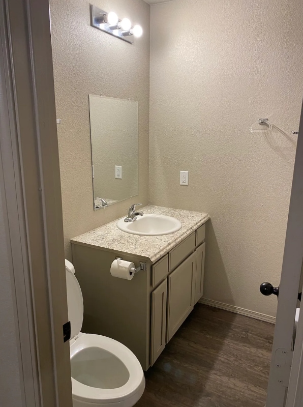 Photo - 2306 Jordan St