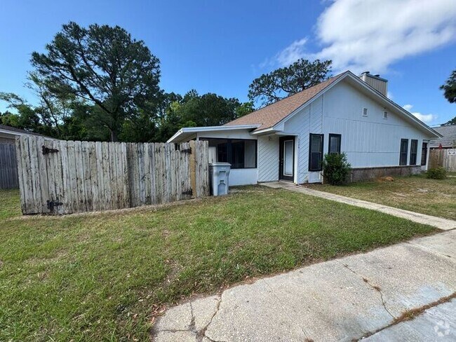 Building Photo - Gulf Breeze - Villa East - 3 bedroom, 2 ba... Rental