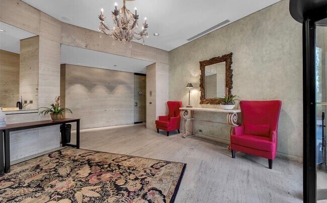 Photo - 5000 Town Center Dr