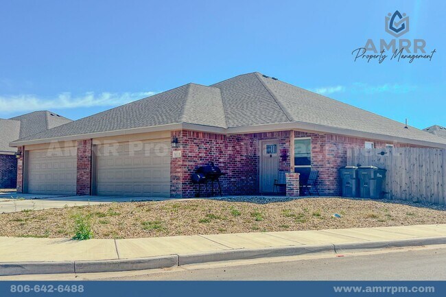 Building Photo - 5611 Jarvis St Unit B