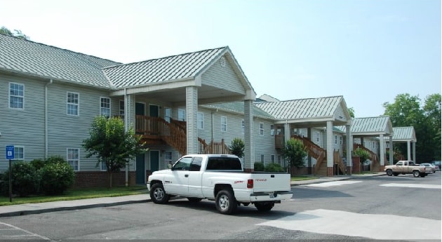 Park Murray Apartments - Park Murray Apartments