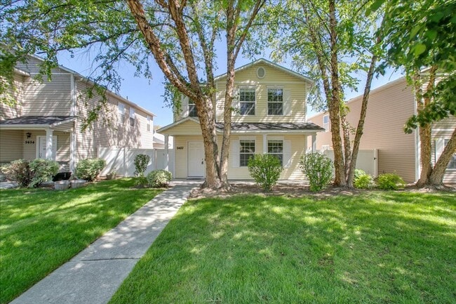 Low-Maintenance Comfort with Community Perks - Low-Maintenance Comfort with Community Perks House