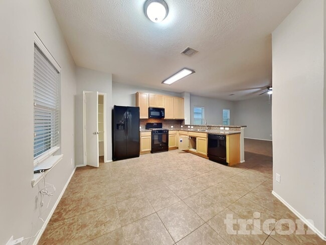 Photo - 130 Sacajewa Dr