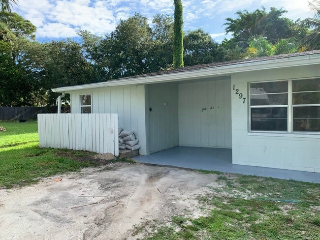 Photo - 1297 NW Charlie Green Dr