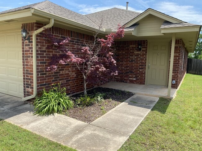 Photo - 4100 Applegate Dr