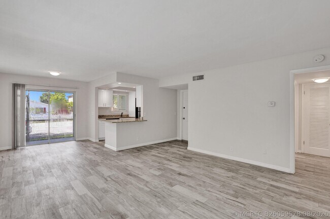 115 SW 1st Ave Unit 1