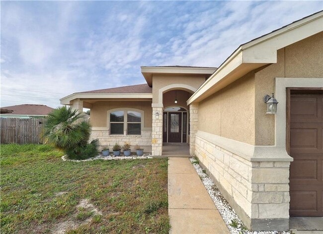 Photo - 4 BD 2BTH house in Flour Bluff