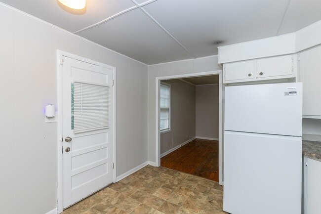 Photo - 1519 W Waldo Ave