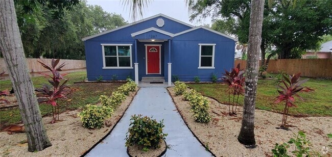 Building Photo - 1367 21st St Rental