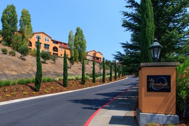 The Overlook At Fountaingrove