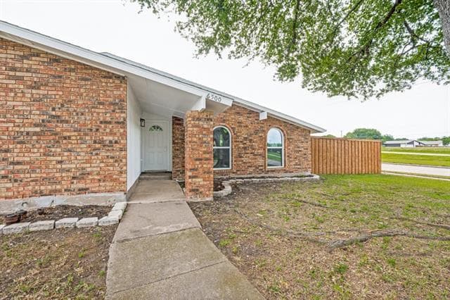 Photo - 6500 Mesquite Trail