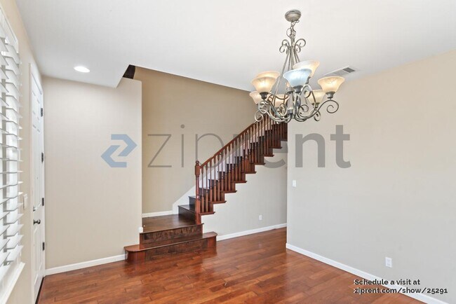 Photo - 651 Carrington Ct