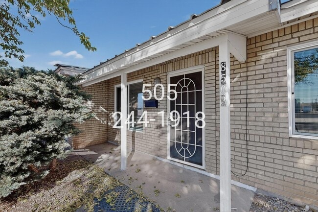 Photo - 8503 Menaul Blvd NE