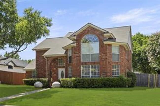 Building Photo - 1423 Holveck Dr