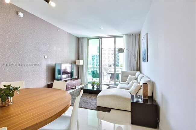Photo - 7928 East Dr Unit 605