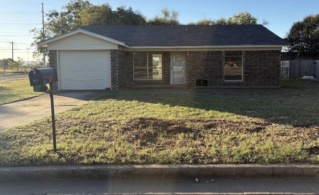 Building Photo - 510 Little Ave