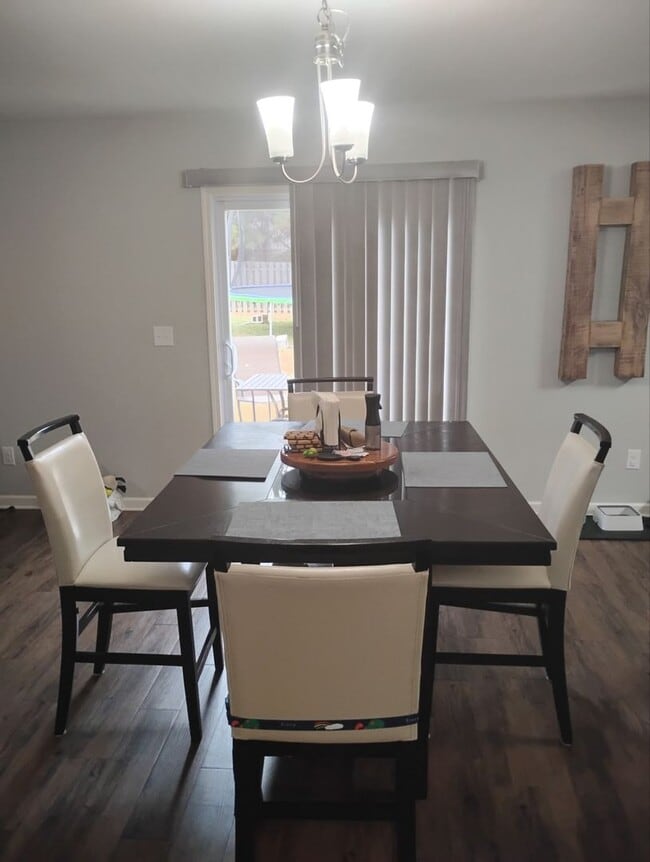 Photo - Modern-Lux Style 4BR/2.5BA House