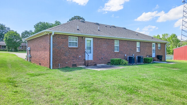 Photo - 14968 Cambridge Ln