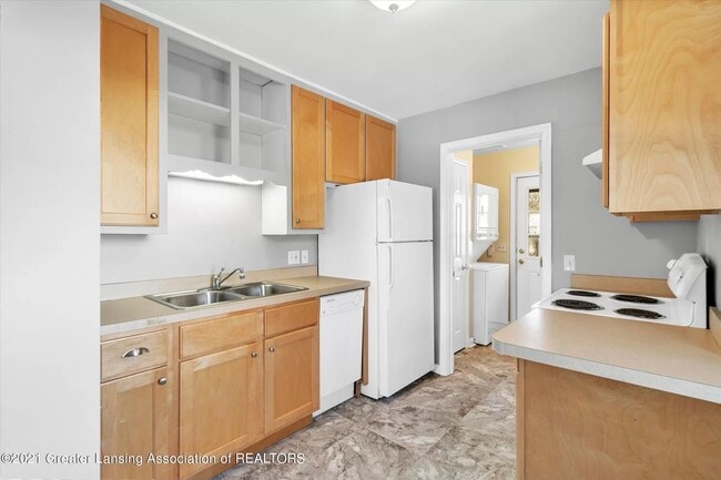 Photo - 1420 Snyder Rd