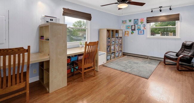 Photo - 15W644 Patricia Ln