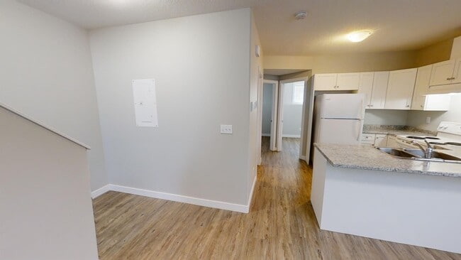 Photo - 9503-9112 112 Ave Unit 202B