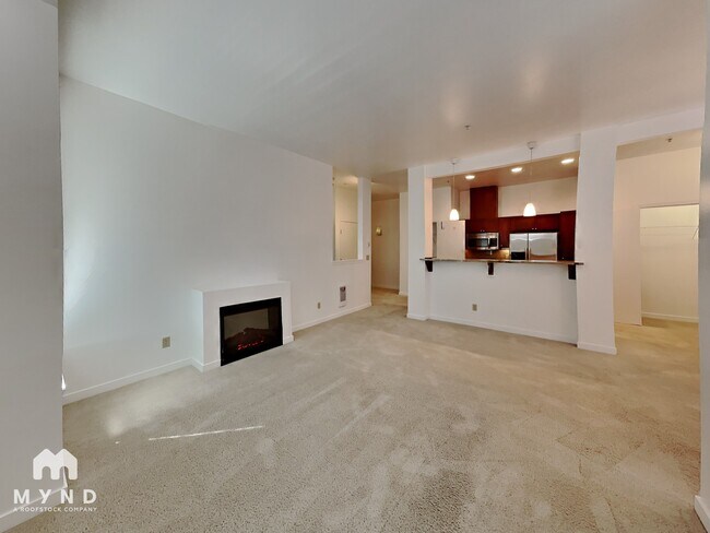 Photo - 2222 152nd Ave NE Unidad 215