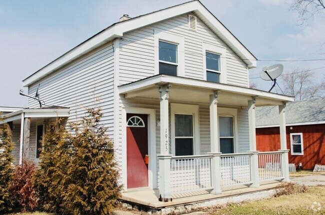 Building Photo - 1925 S State St Rental