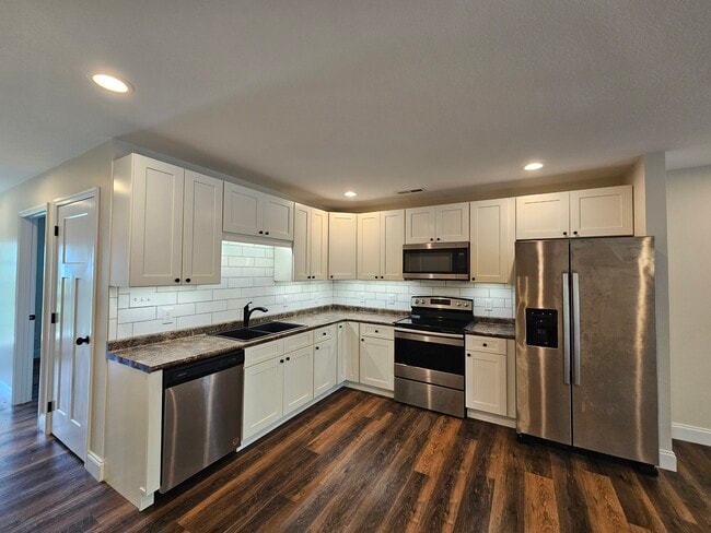 Cocina - 517 Hendrickson St Unidad B