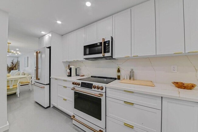 Photo - 765 Jeffery St Unidad 101