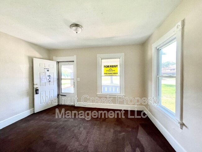 Photo - 1639-1639 E 31st St