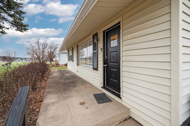 3609 Maple Ave