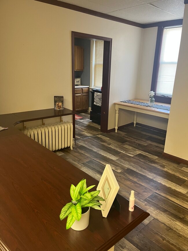 Photo - 516 W 6th St Unit C