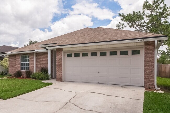 Photo - 8073 Leafcrest Dr