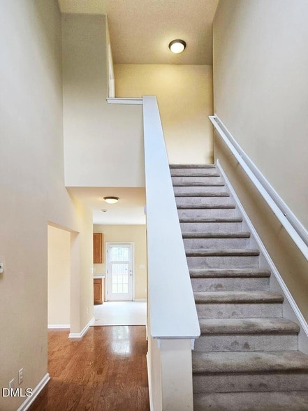 Photo - 105 Chandler Springs Dr