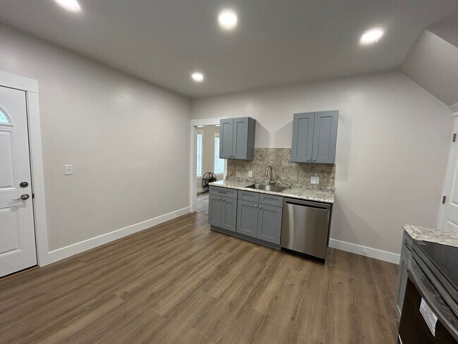 Photo - 4300 Apple Ave Unit 4300 Apple  , Down Rear