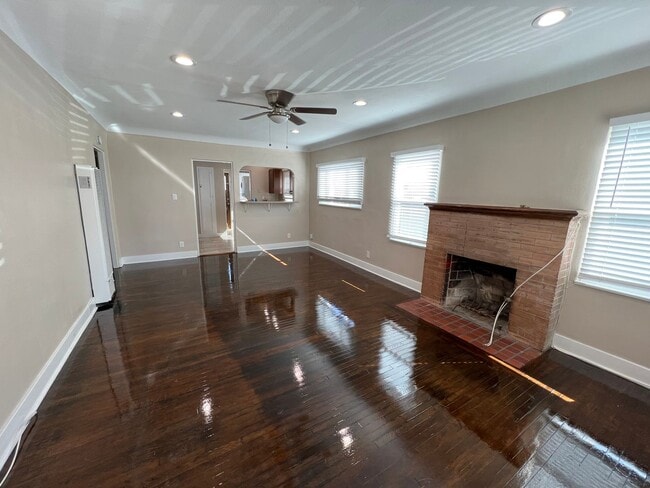 Photo - 33rd Duplex Unidad 2/1 Front Spanish Style Home