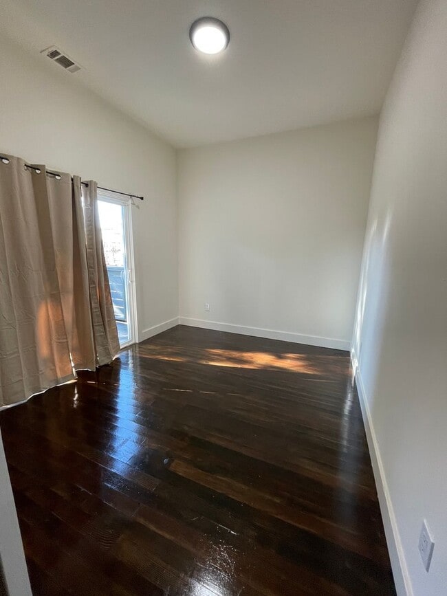 Photo - 1/2 Off First Month's Rent, 6Bdrm, 3Bath