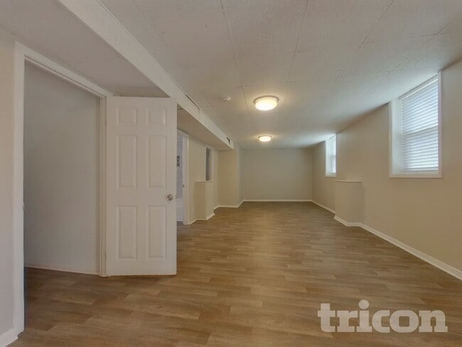 Photo - 485 Valley Creek Rd SW