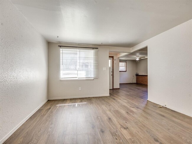 Photo - 3637 Firethorn Dr